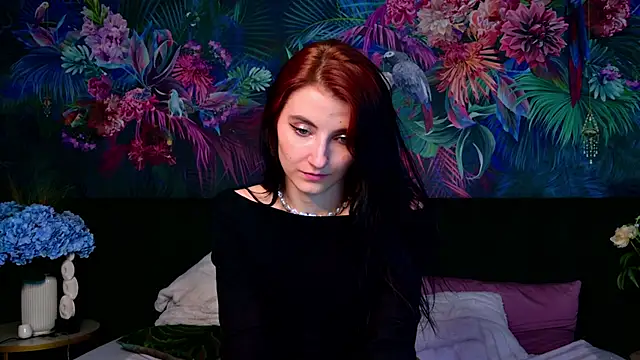 NicoleLuxeのライブXXXチャット