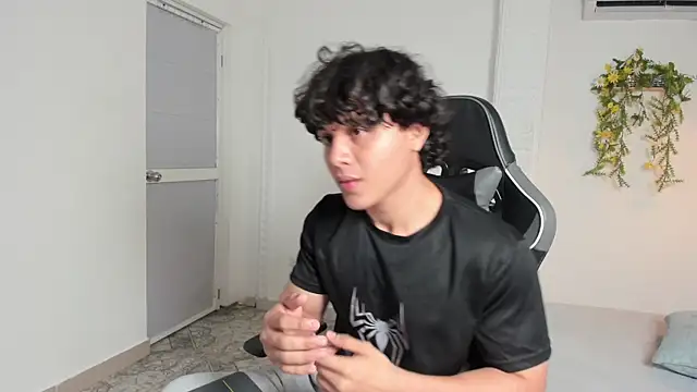 Živý XXX chat latin_beast4