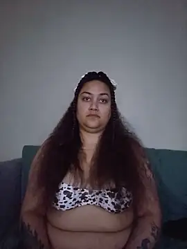 honeeyyy_pot Chat XXX live