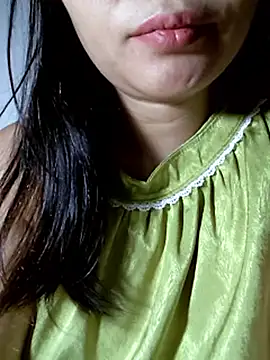 2_sexxx Adlı Modelin Canlı XXX Sohbeti