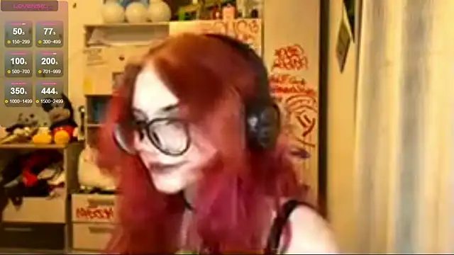 دردشة RedHeadCat الجنسية المباشرة