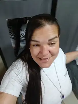 Zuleyka_69 Adlı Modelin Canlı XXX Sohbeti