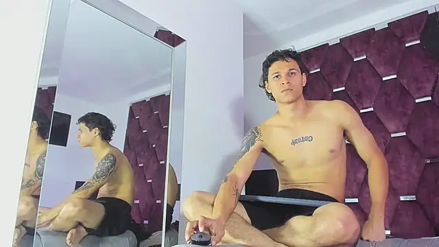 Chat XXX ao vivo de TonyBenedetti