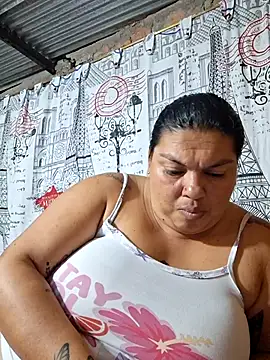 Czat XXX na żywo – Juli_Powl