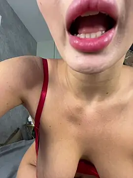 Chat +18 de LillyNatty18 ao vivo