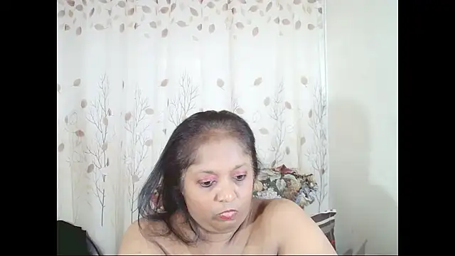 Indiantasha Chat XXX live