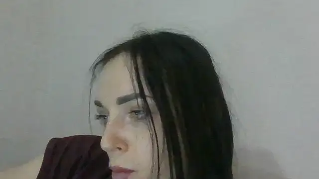 Trinsy_Love Chat XXX live