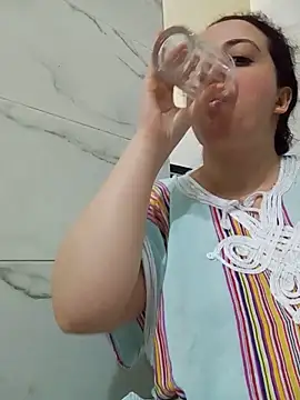 Beerrry Adlı Modelin Canlı XXX Sohbeti