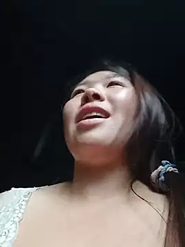 Chat +18 de quynhkoolbae ao vivo