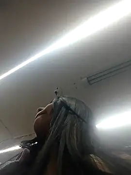 Alessandraa-'s Live XXX Chat