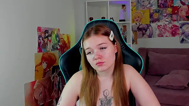 ElinaVale Chat XXX in diretta