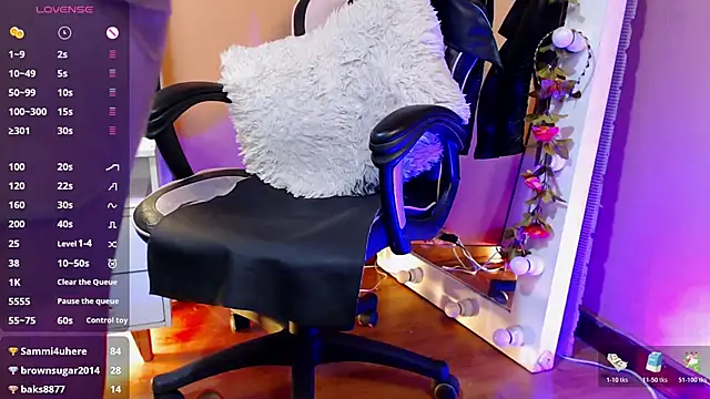 LiaTaylorr's Live XXX Chat