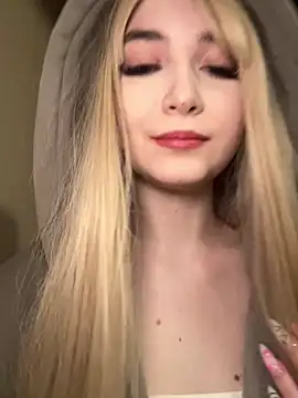 MarlboroWeb Live XXX-Chat