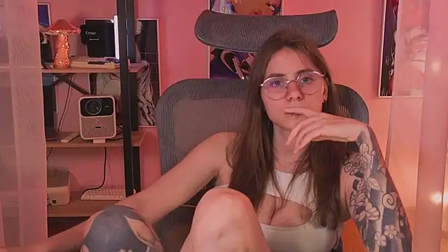 Chat +18 de _AnnaStark_ ao vivo