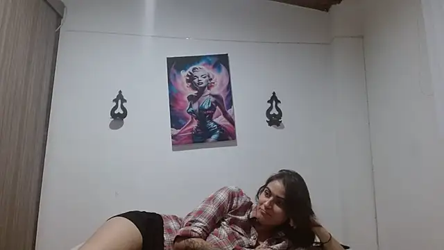 Czat XXX na żywo – Crystal_Star_