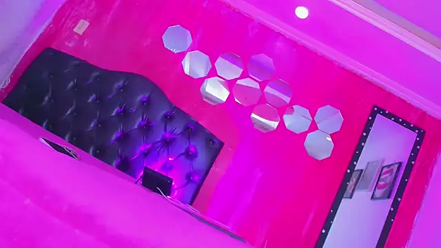 TiffanyMackensyyのウェブカメラショー