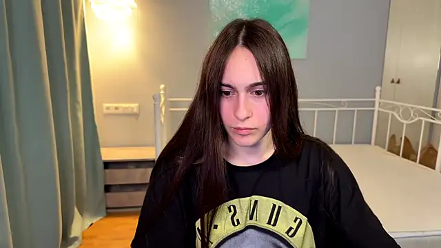 Chat +18 de AliceKolltt ao vivo