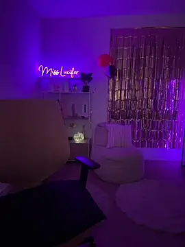 Czat XXX na żywo – Miss_Lucifer6
