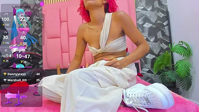 Brithanyslim Adlı Modelin Canlı XXX Sohbeti