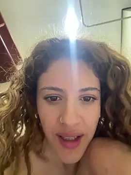 צ'אט XXX בשידור חי של alana15