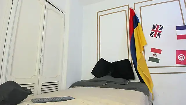 emily_gaviria1's Live XXX Chat