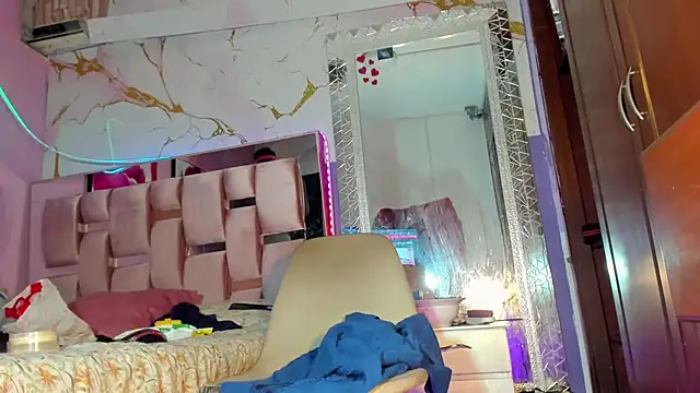 HUGE_BLACKCOCK Obrolan Langsung XXX