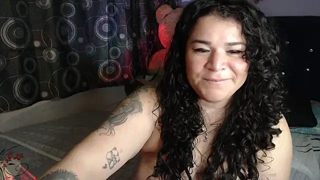 Chat +18 de ANGELIQUE_KLANE ao vivo