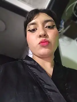 Lubnna Live XXX-chat