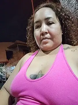 CurvyHeatのライブXXXチャット