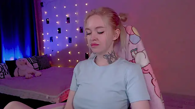 Naughty_Mable élő XXX-chatje