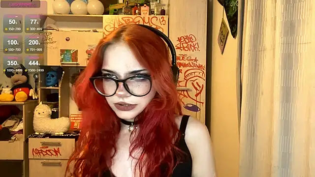 RedHeadCat live XXX chat
