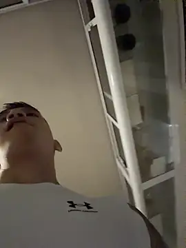 OliverWest04's Live XXX Chat