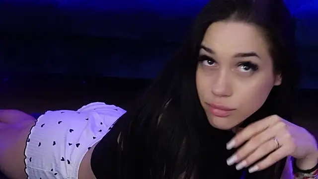 MiaVelvety Chat XXX live