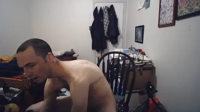 JohnnyMoves Live XXX Chat