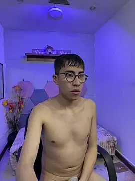 Andy_Norton Adlı Modelin Canlı XXX Sohbeti