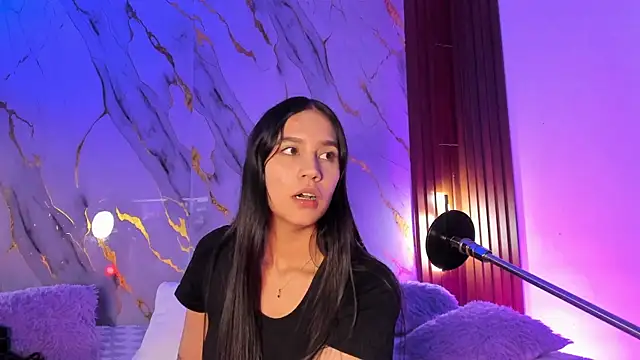 Emmiicute Adlı Modelin Canlı XXX Sohbeti