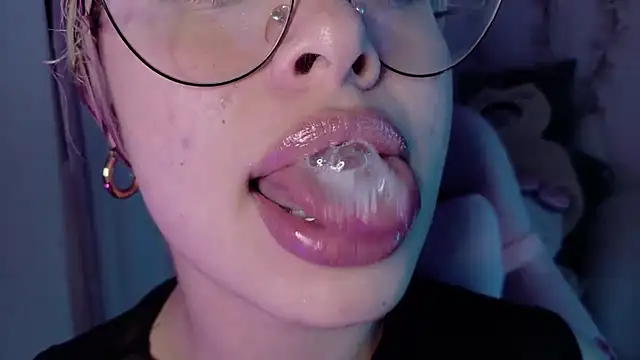 Chat XXX ao vivo de Haelycute