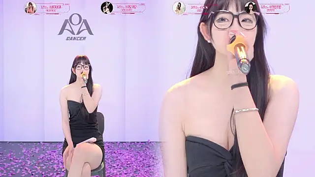 __AOA__n Live XXX chat