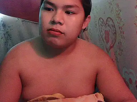 Chat +18 de Huntrix2025 ao vivo