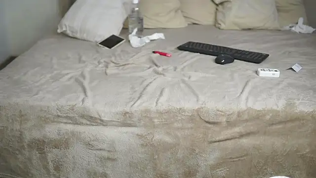 AprilHadid Chat XXX live