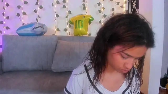 Chat XXX ao vivo de MoonRose__