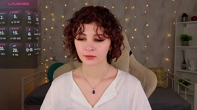 צ'אט XXX בשידור חי של Kira__Fluffy