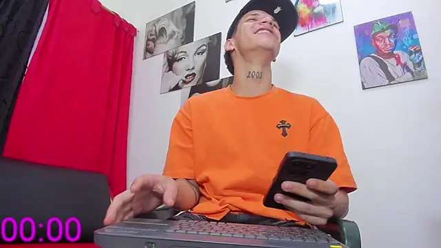 big_hot_boy_ – Naživo XXX chat