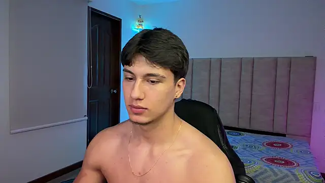 Chat +18 de CHRIS_MORGAN1 ao vivo