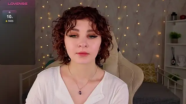 צ'אט XXX בשידור חי של Kira__Fluffy
