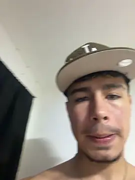 iNoah_sins' Live XXX Chat