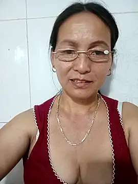 Chat XXX en directo de Cucci07