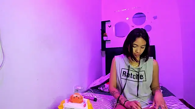 sapphire_brown20 Live XXX-chat