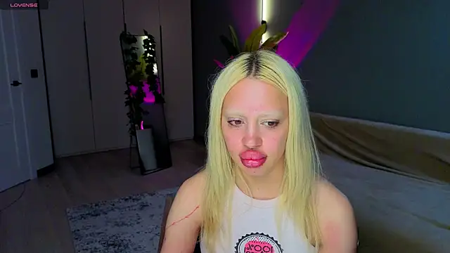 Chat XXX en directo de Luna_Beverly