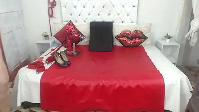 Sweetbigcatt Chat XXX in diretta